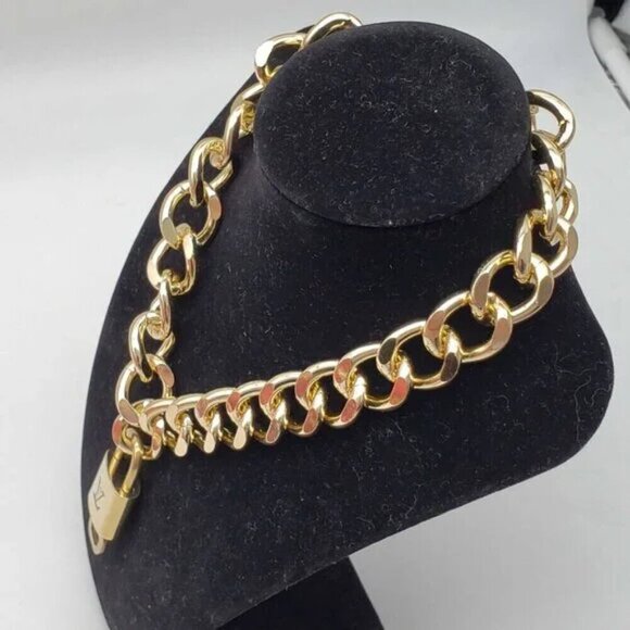 Authentic Louis Vuitton Lock and Key Gold Color with Gold Plated Chain Neckalce - Picture 5 of 8